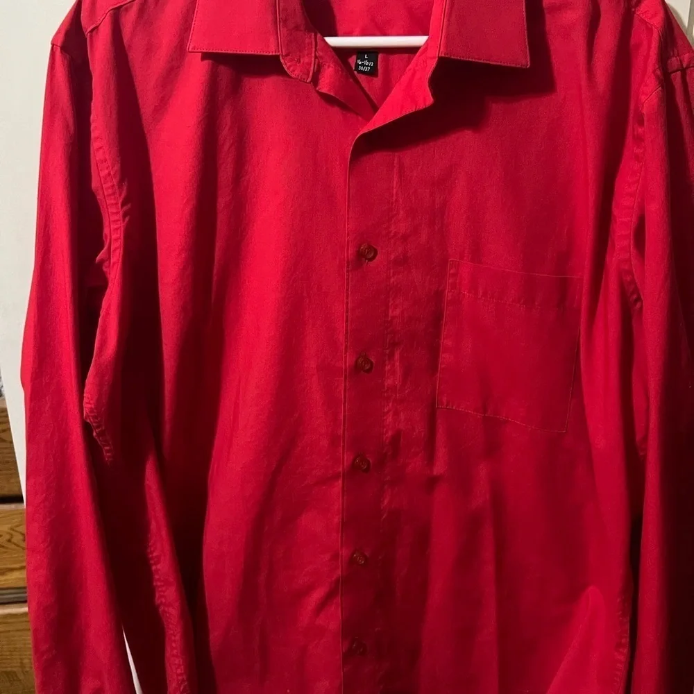 ****Donated****Pierre Cardin Red button down Slim Fit Size L - Picture 2 of 7